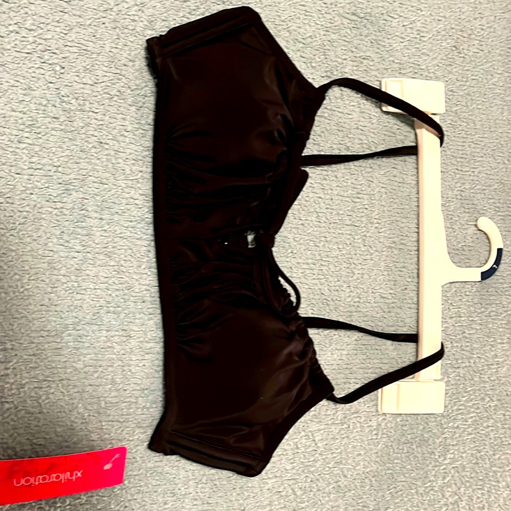 NWT Xhilaration Black Bikini Sunbathing Top
